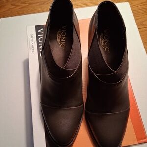 Women's Vionic Booties, Dark Brown, 9.5